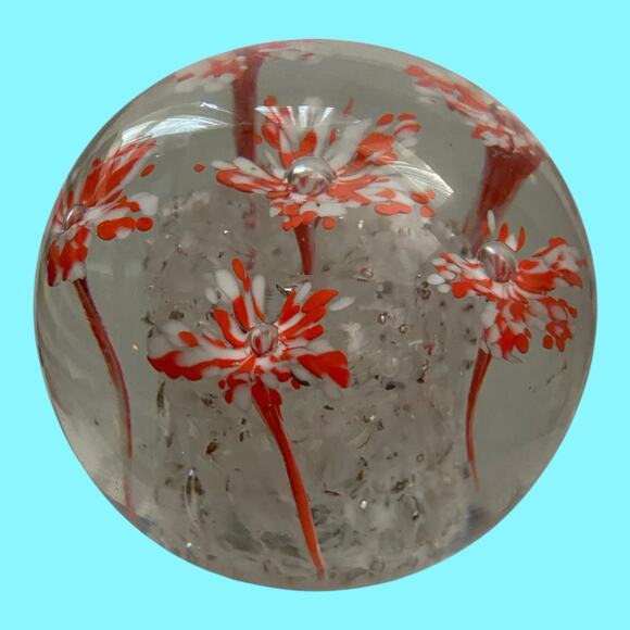 Vintage Round Handblown Art Glass Paperweight Six Stemmed Red & White Flowers - Picture 4 of 14